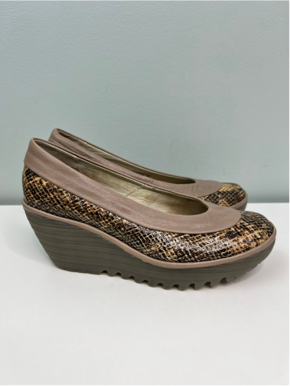 Fly London Wedge Shoes Brown Beige Snake Print Size 38 / 8 Slip On Heels Chunky